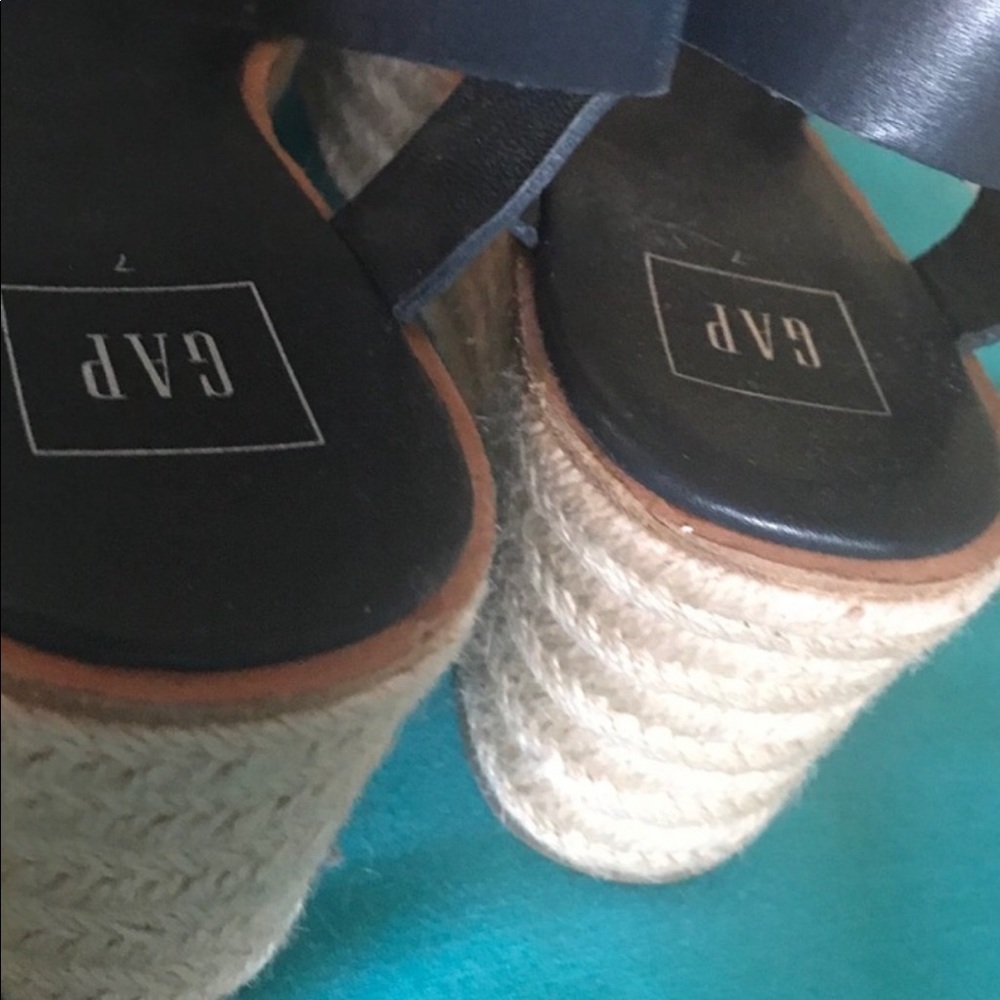 Espadrilles - Picture 3 of 6